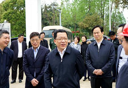  常州市長丁純走訪調(diào)研萊賽激光 